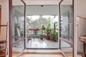 Peace and Quiet appartement at Goutte d'Or by Weekome